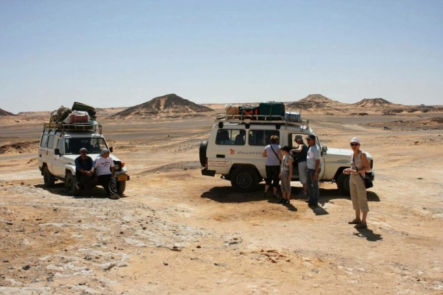 Family Jeep safari by 4×4 WD